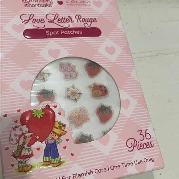 STRAWBERRY SHORTCAKE SPOT PATCHES -36 Pieces - Picture 5 of 5